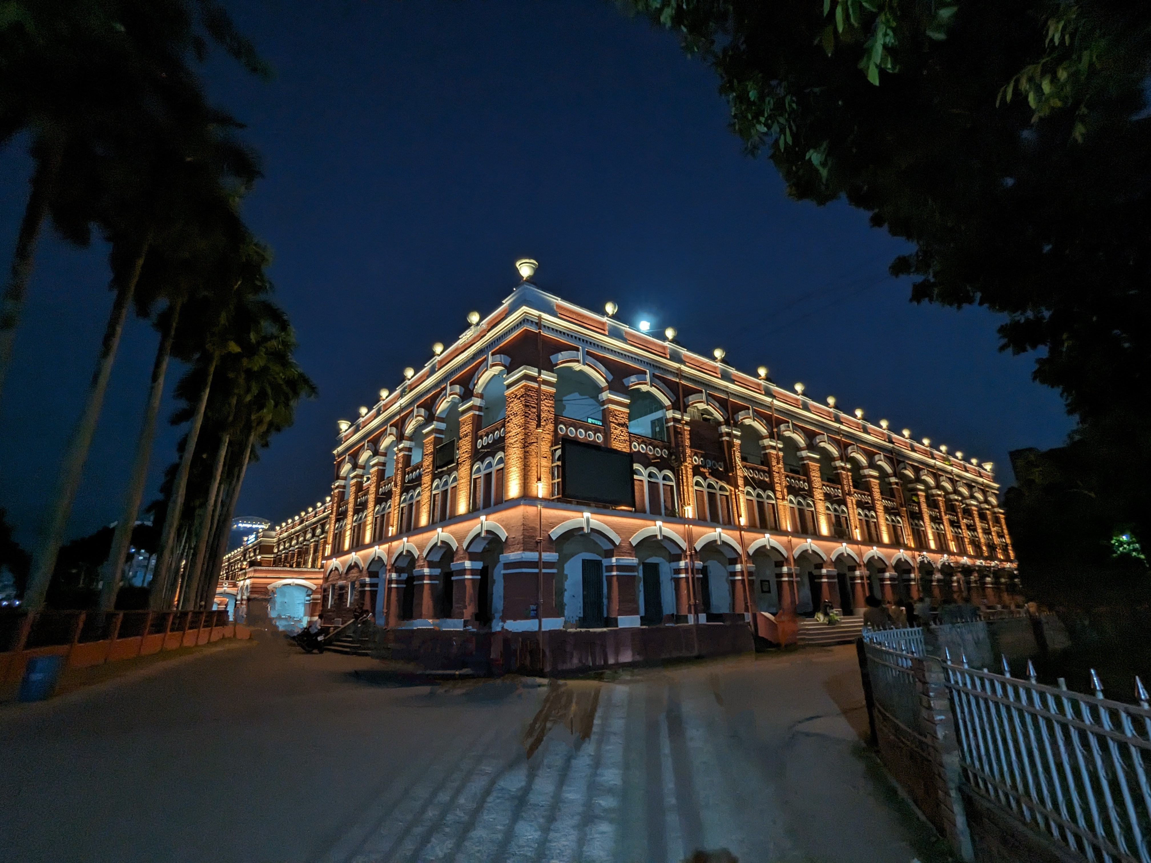 গর্বিত আমি